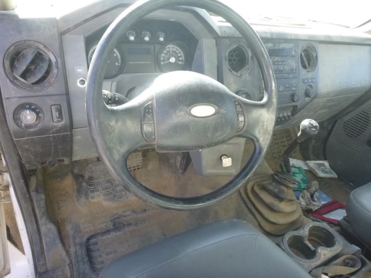 2011-ford-f750-image-17