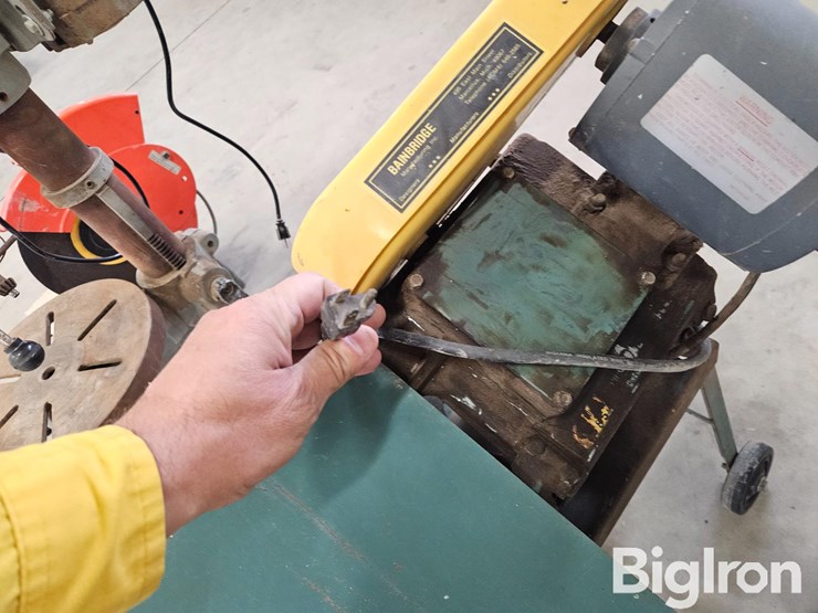 drill-press,-chop-saw,-and-band-saw-image-12