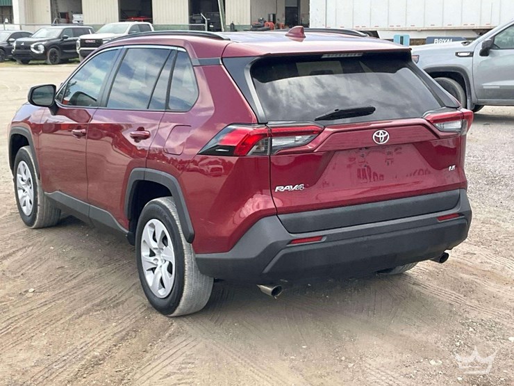 2019-toyota-rav4-image-4