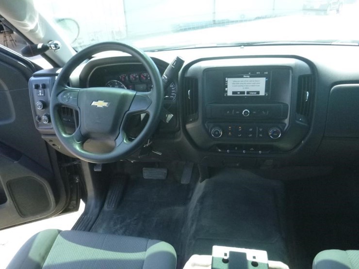 2017-chevrolet-1500-image-9