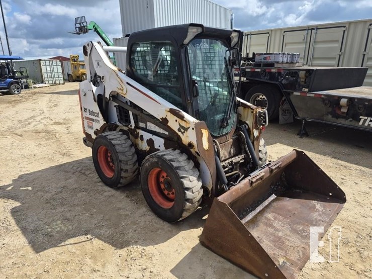 2013-bobcat-s570-image-4