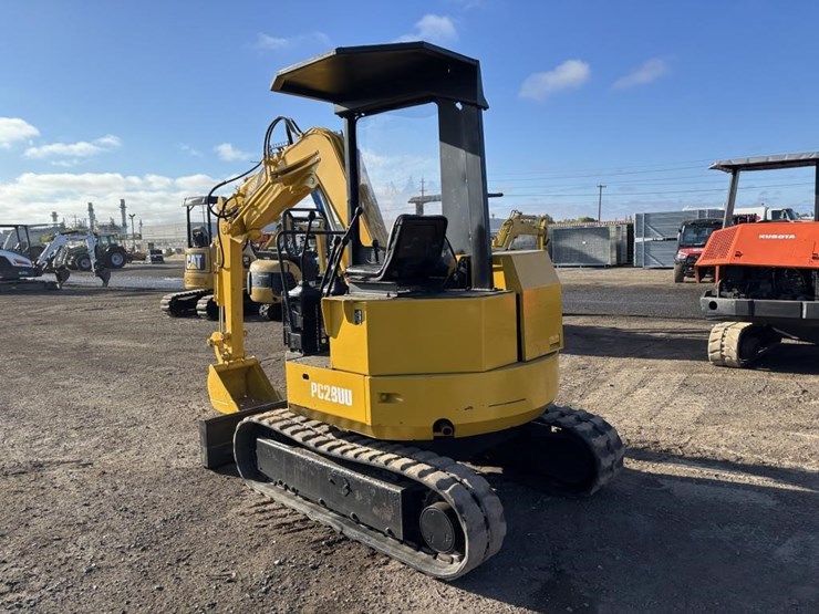 komatsu-pc28uu-image-4