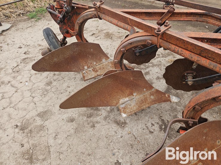 3-bottom-plow-image-13