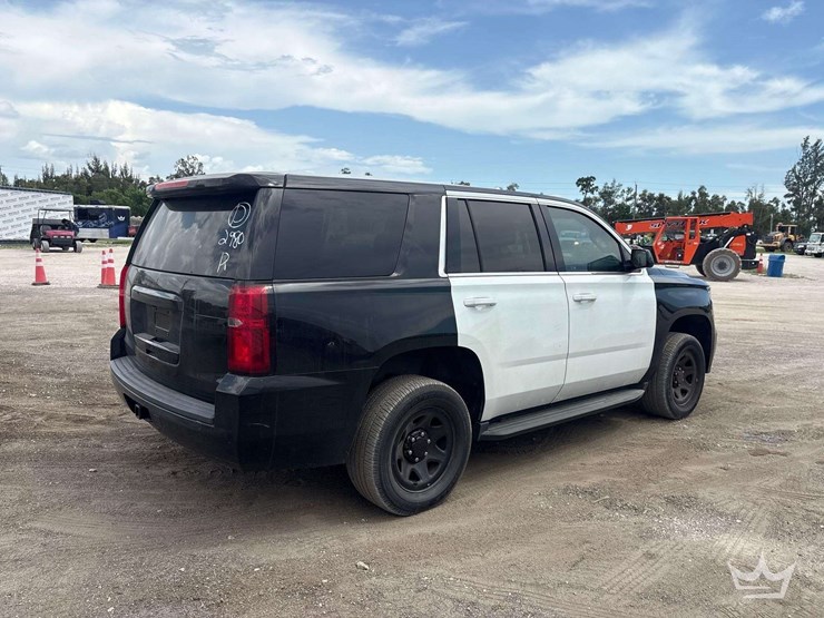 2019-chevrolet-tahoe-image-4