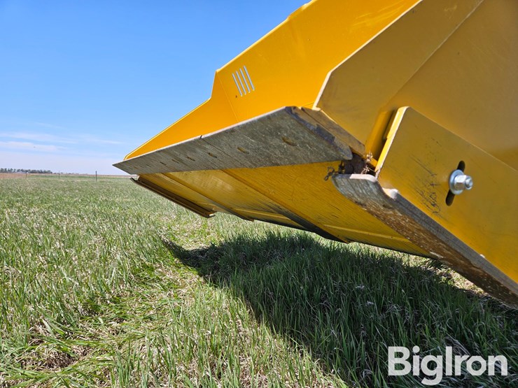 2021-deere-324l-image-10