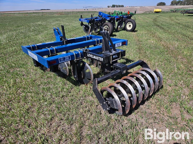 blu-jet-track-master-image-7
