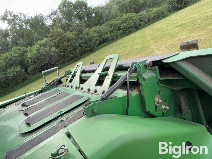 2009-john-deere-9570-sts-image-16