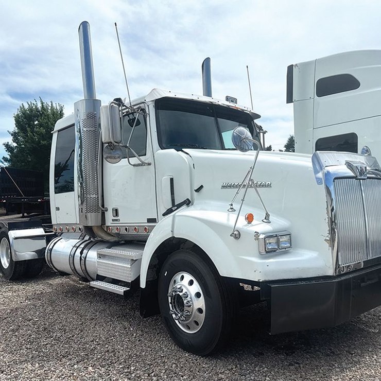 2014 WESTERN STAR 4900SB