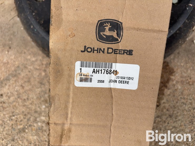 john-deere-ah176841-planter-hydraulic-cylinder-image-9