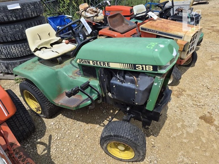 john-deere-318-image-3