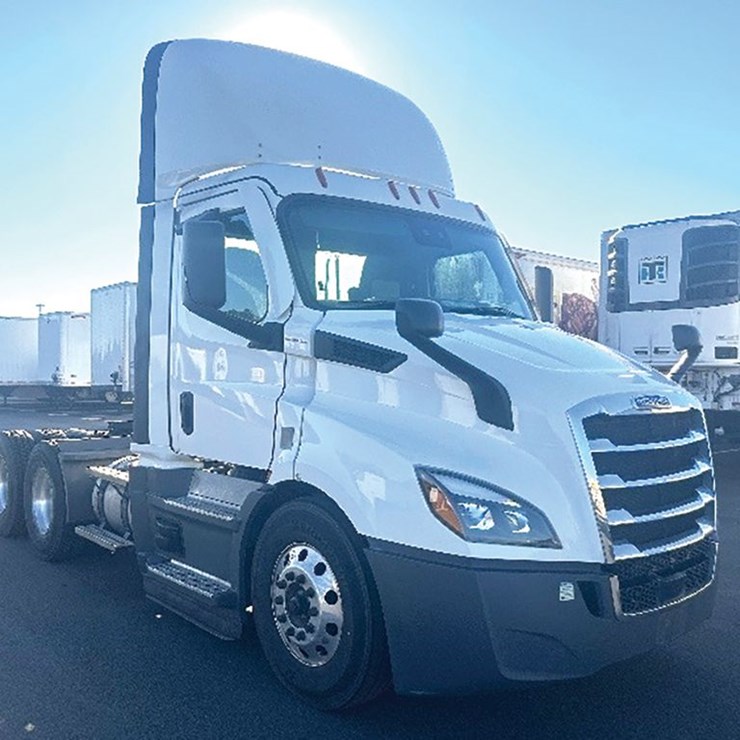2022 FREIGHTLINER CASCADIA 116