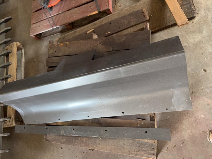 molboard/cutting-edge-section-image-2