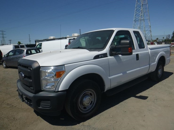 2015-ford-f250-image-1