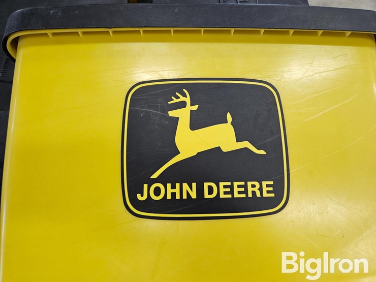 john-deere-planter-seed-boxes-image-6