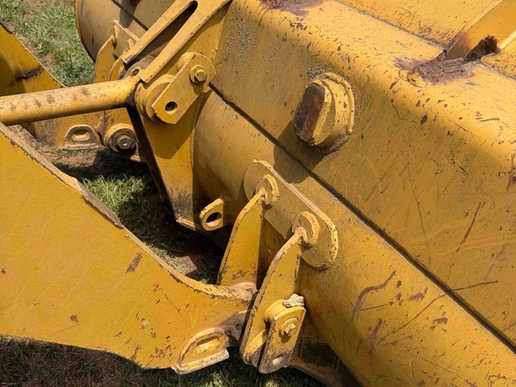 1990-caterpillar-943-image-10