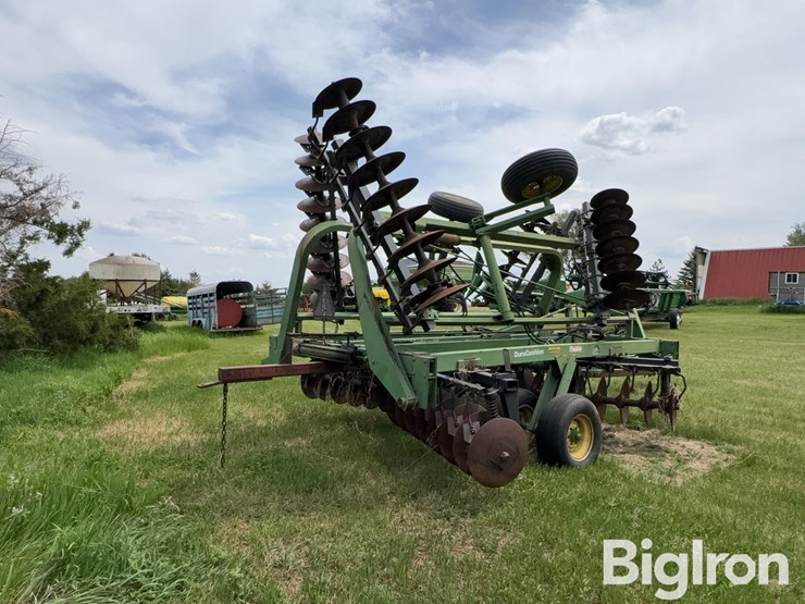 john-deere-235-image-5