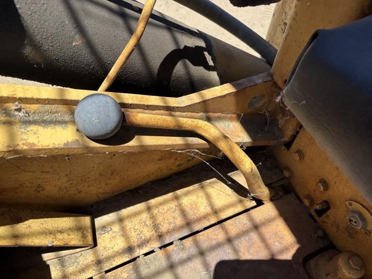 1957-caterpillar-955h-image-32