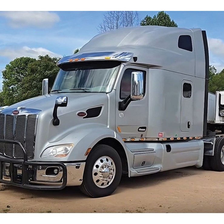 2021 PETERBILT 579