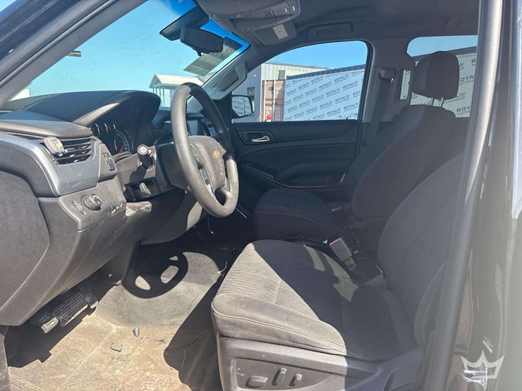 2018-chevrolet-tahoe-image-10