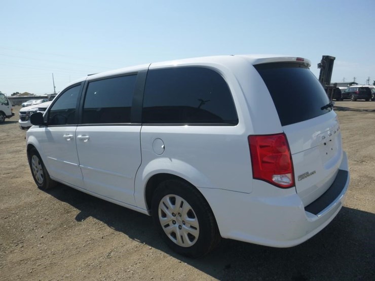 2017-dodge-grand-caravan-image-4