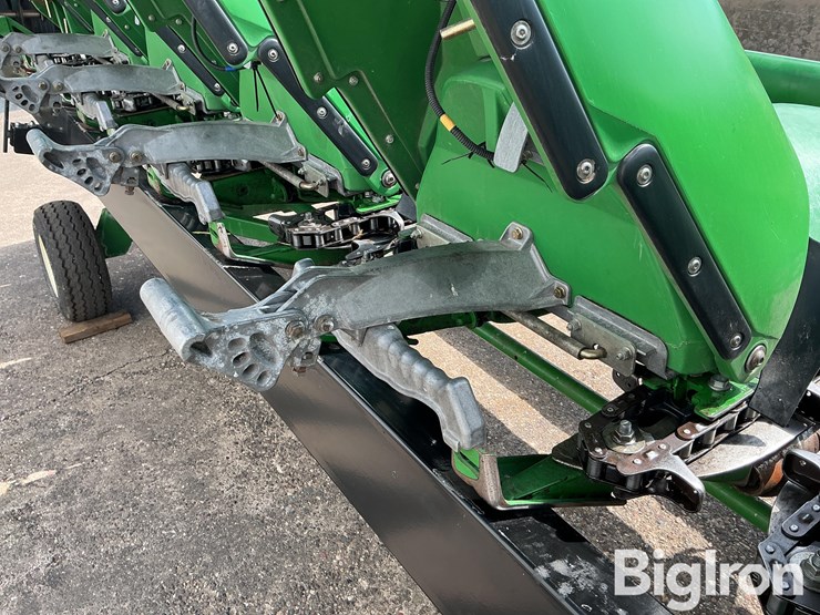 2014-john-deere-606c-image-13