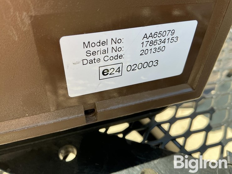 john-deere-350-image-7