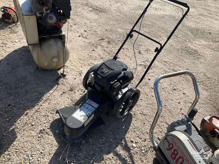 swisher-wheeled-string-trimmer-image-2