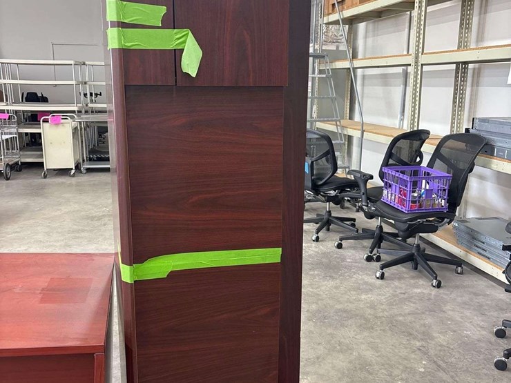 office-desk-image-3