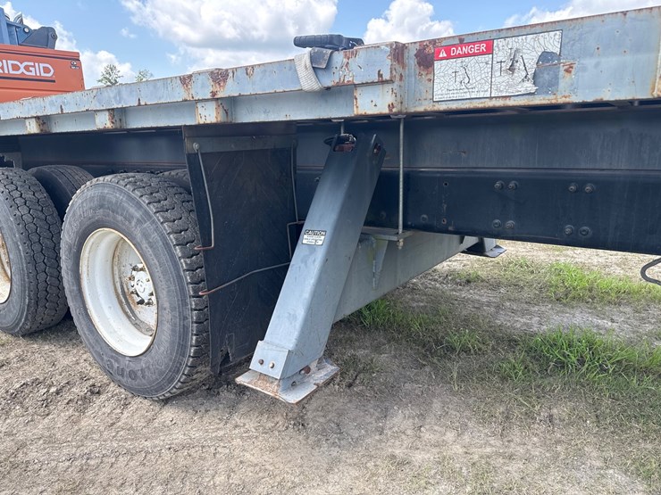 2006-sterling-l7500-image-11