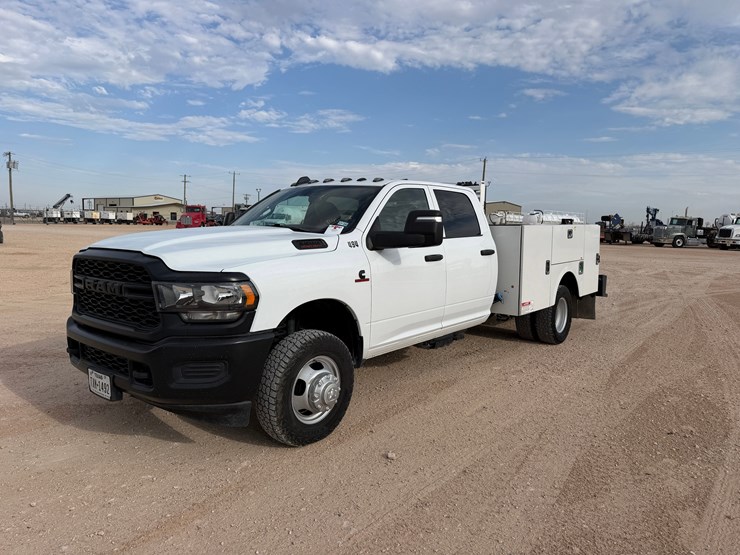 2024-dodge-3500-image-6
