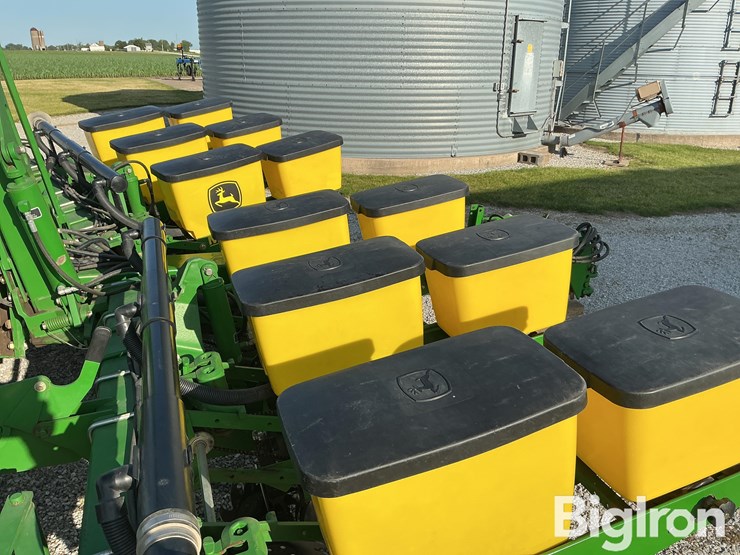 2009-john-deere-1760-image-19