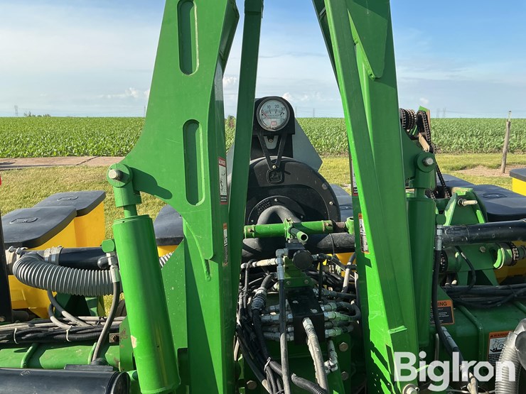 2009-john-deere-1760-image-12