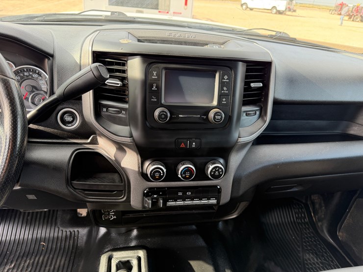 2024-dodge-3500-image-13