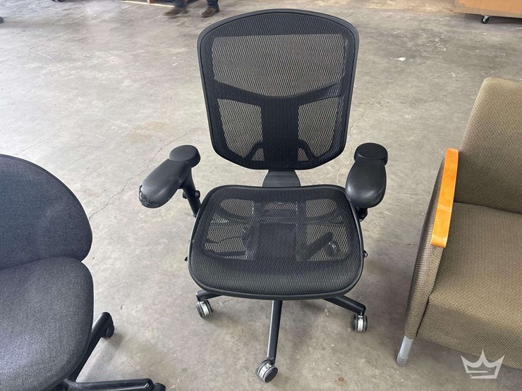office-chairs-image-2
