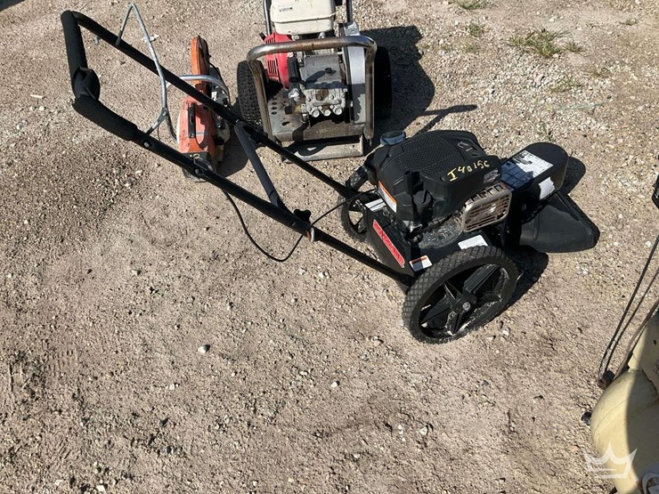 swisher-wheeled-string-trimmer-image-4