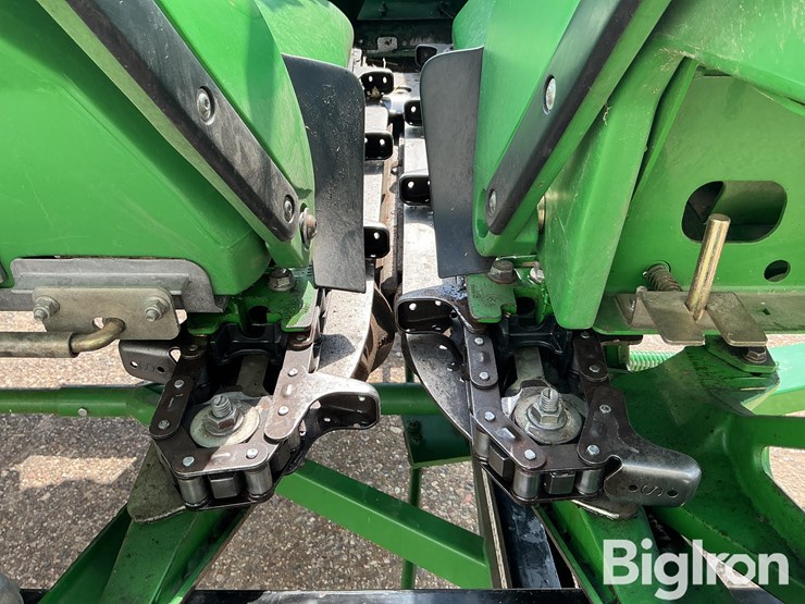 2014-john-deere-606c-image-12