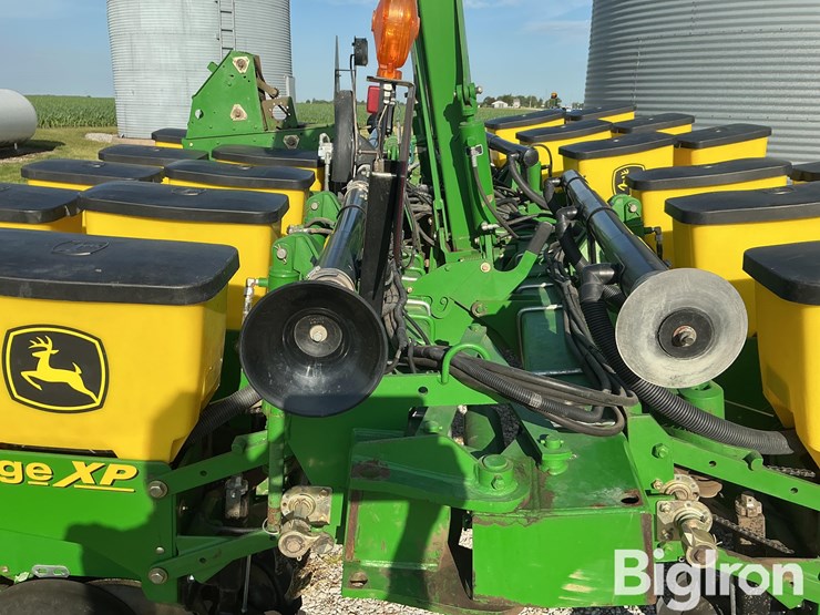 2009-john-deere-1760-image-18