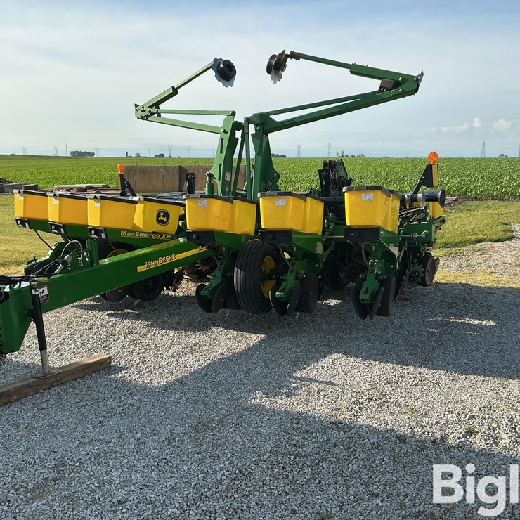 2009 JOHN DEERE 1760