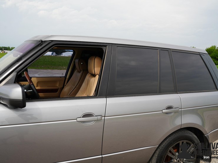 2012-land-rover-range-rover-image-17