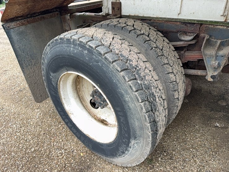 2000-case-ih-4700-image-11