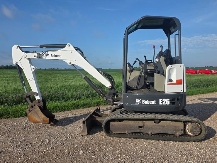 bobcat-e26-image-3