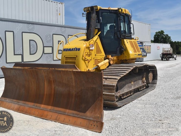 2020-komatsu-d61pxi-24-image-2