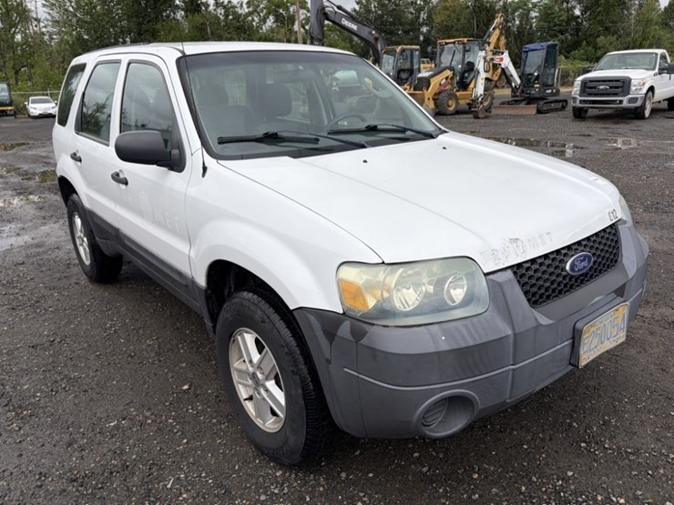 2007-ford-escape-image-2