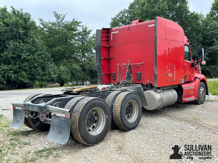 2013-peterbilt-579-image-5