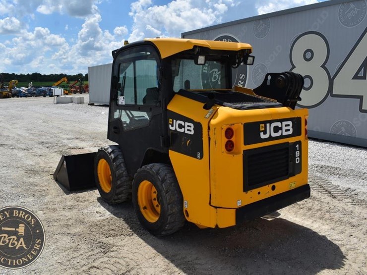 2014-jcb-190-image-3