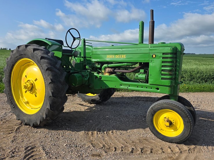 john-deere-b-image-6
