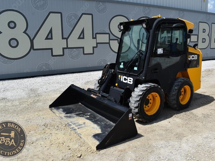 2014-jcb-190-image-10