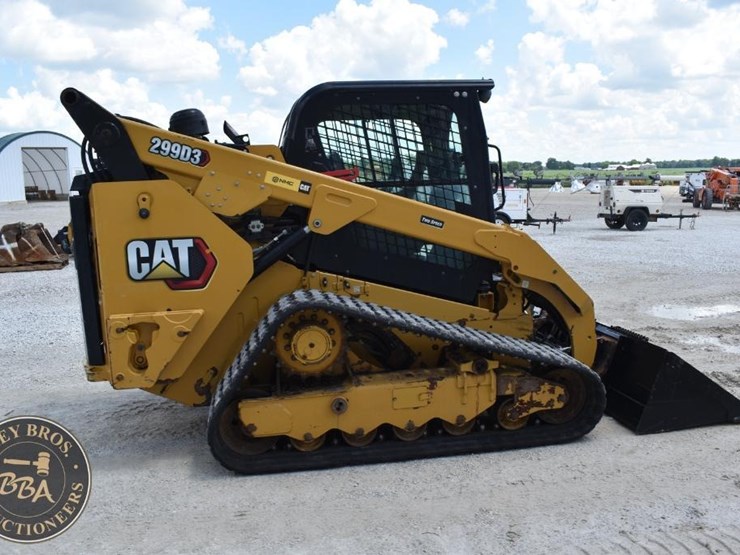 2022-caterpillar-299d3-image-17