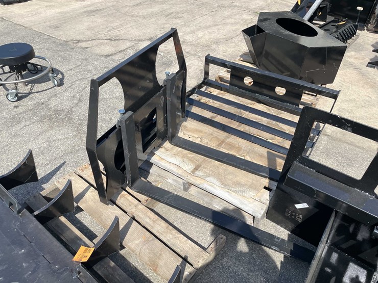 #9471-•-36"-mini-universal-attachment-fork-frame-(o3)-image-3