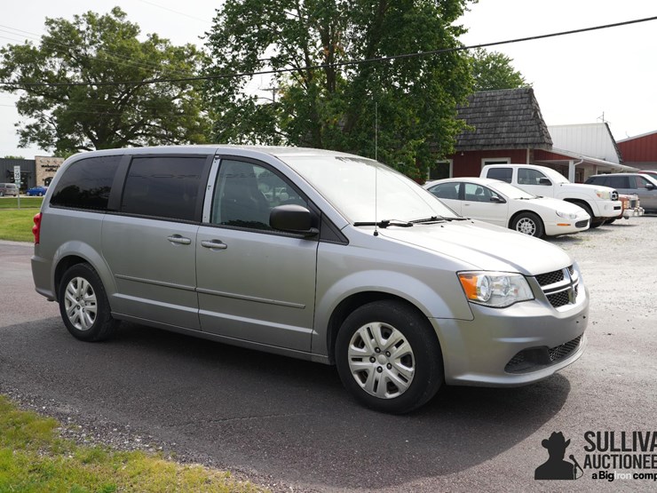 2017-dodge-grand-caravan-image-3